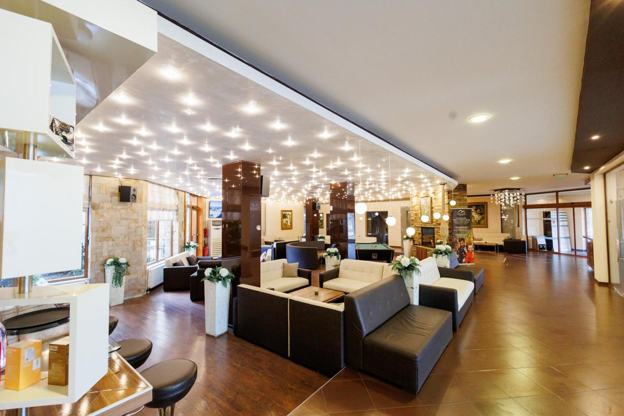 Aparthotel Wood & 4*