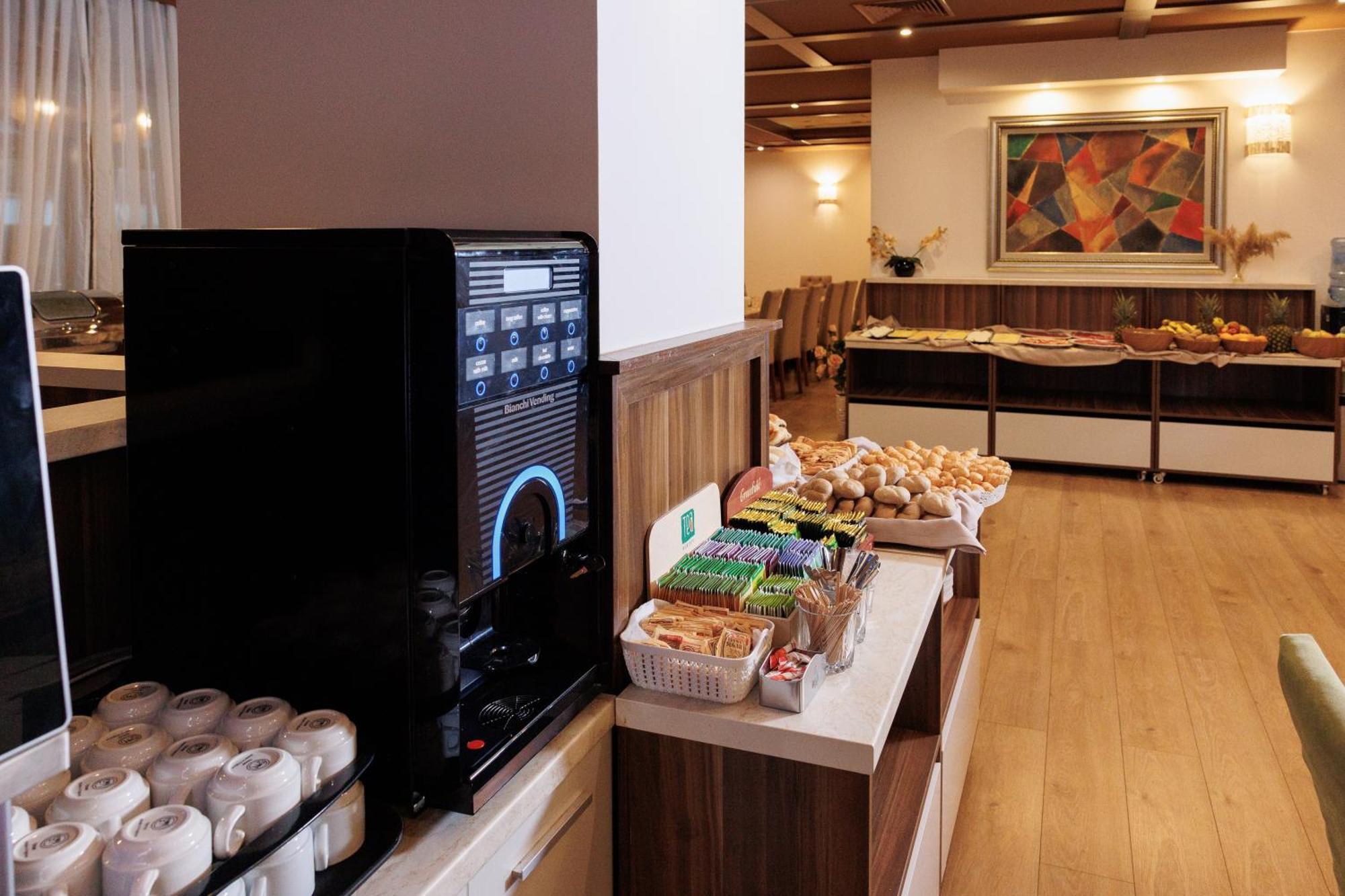 Wood & Aparthotel