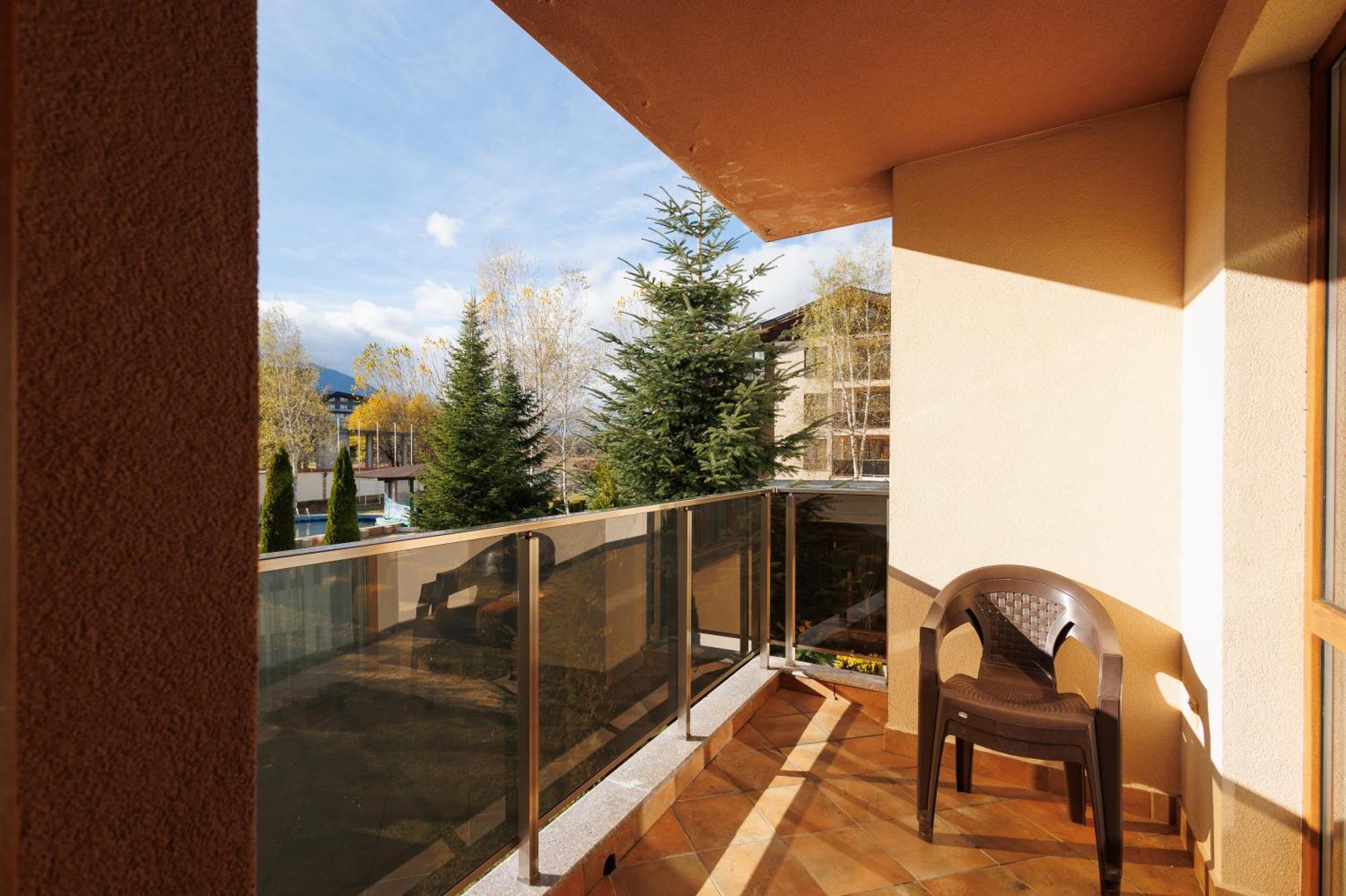 Wood & Aparthotel Bansko