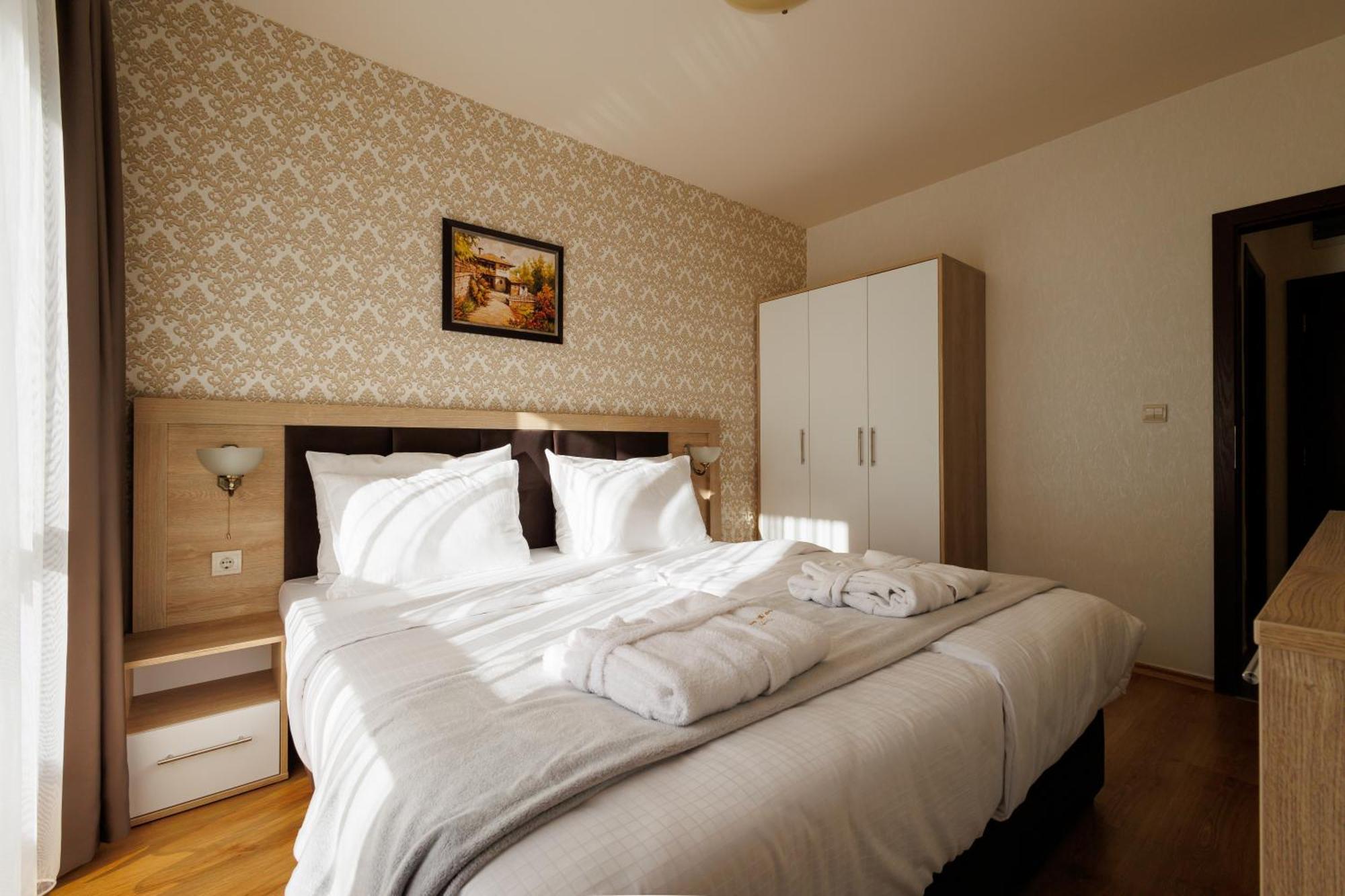 Hotel de apartamente Wood & 4*