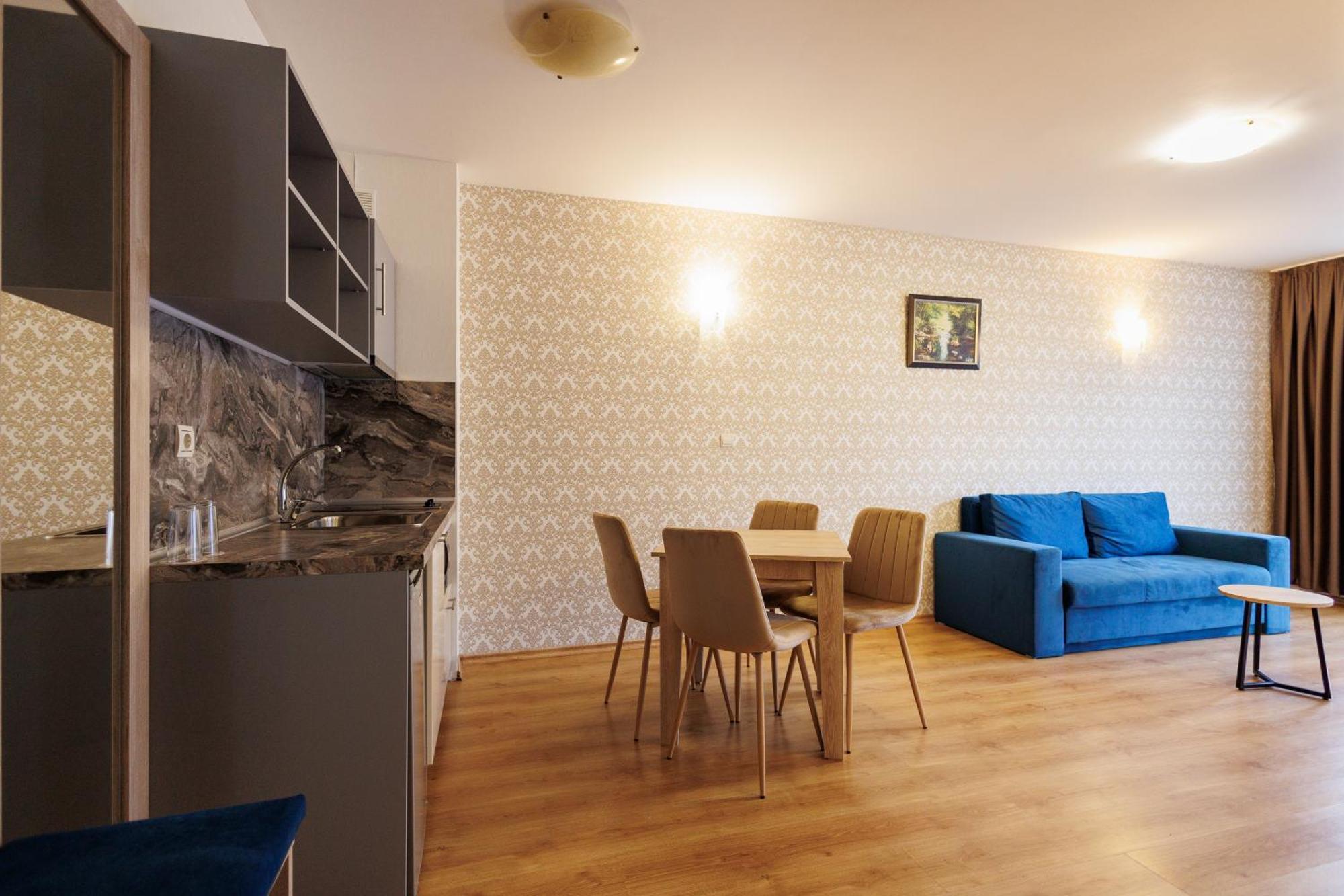 Wood & 4* Bansko
