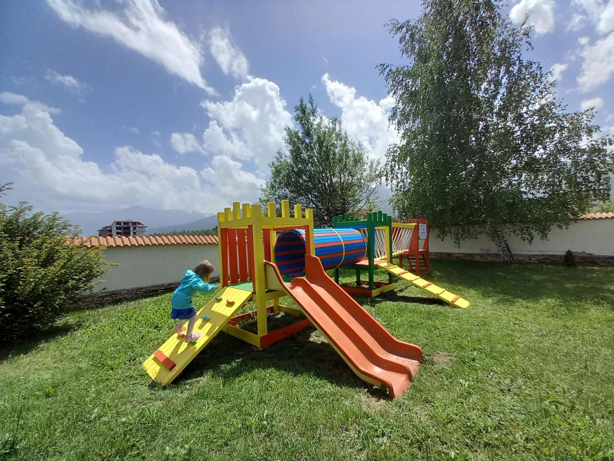 Hotel de apartamente Wood & 4*